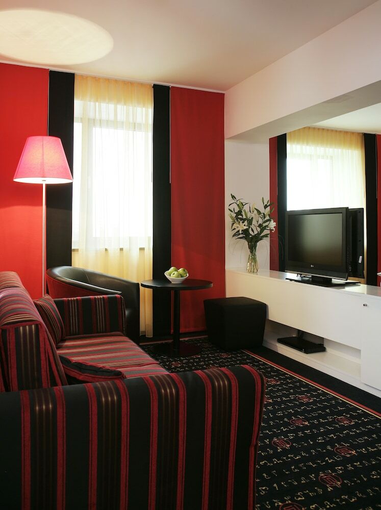 Hotel Vienna House Easy Airport Bucharest