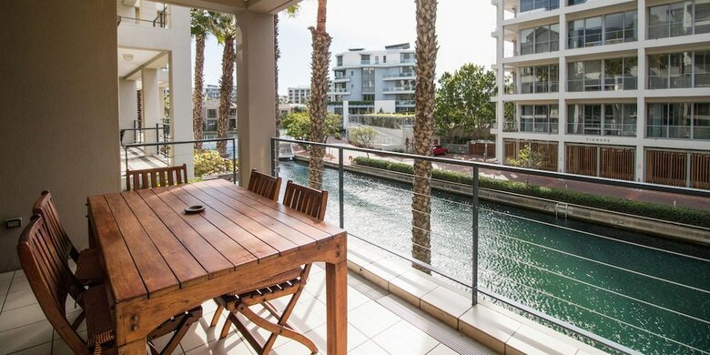 Apartamentos Waterfront Village