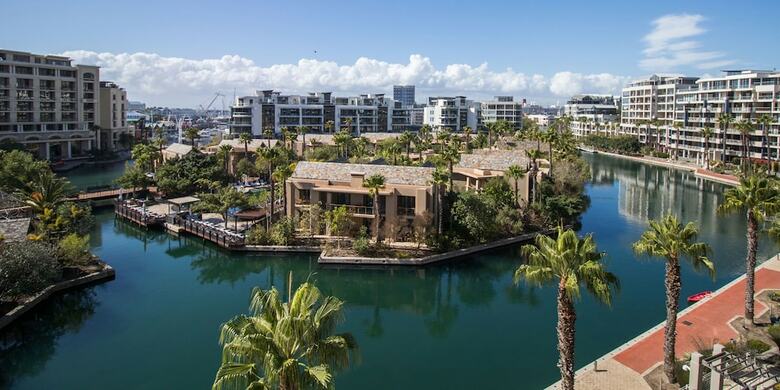 Apartamentos Waterfront Village
