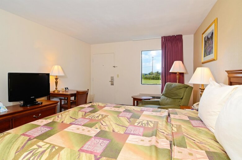 Hotel Super 8 By Wyndham Mcgehee