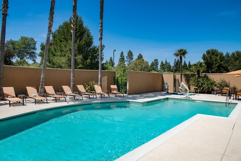 Hotel Courtyard By Marriott Newark Silicon Valley
