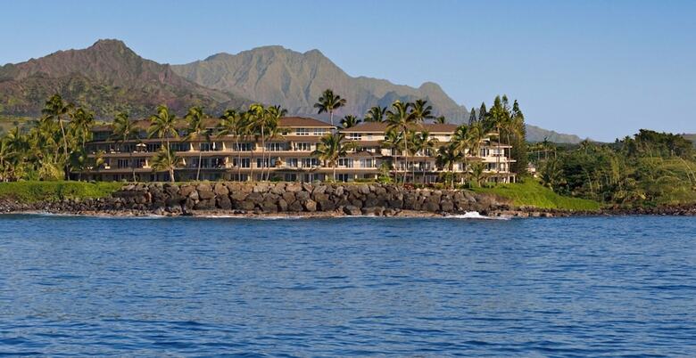 Whalers Cove Oceanfront Resort