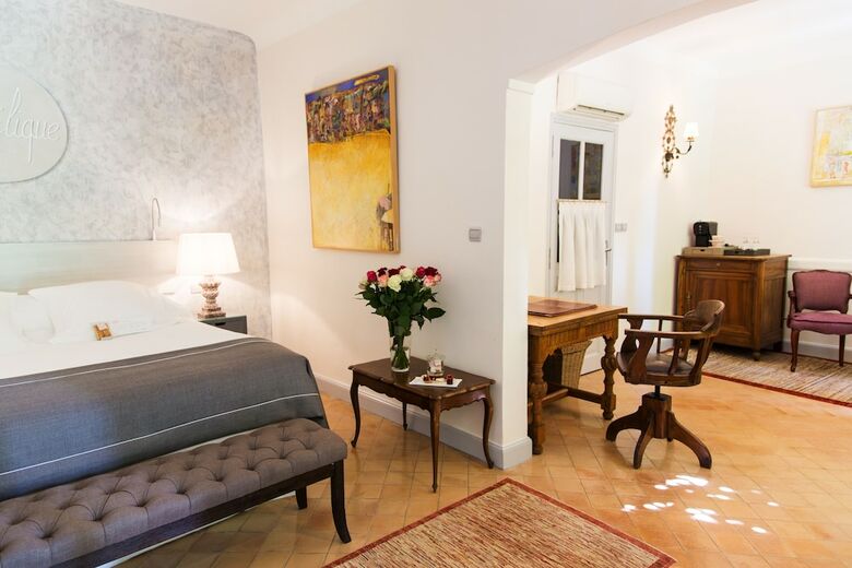 Hotel Hostellerie De L'abbaye De La Celle