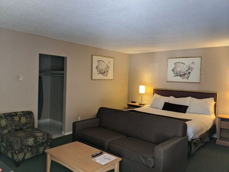 Motel Howard Johnson By Wyndham Downtown Kamloops