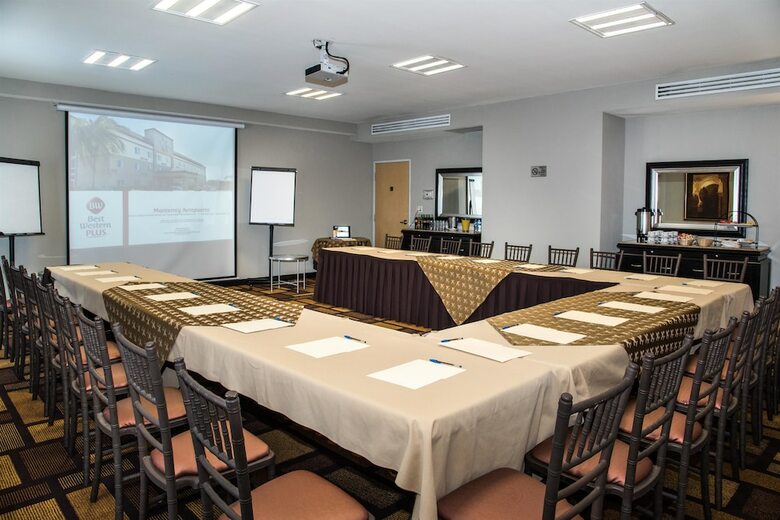 Hotel Best Western Plus Monterrey Airport