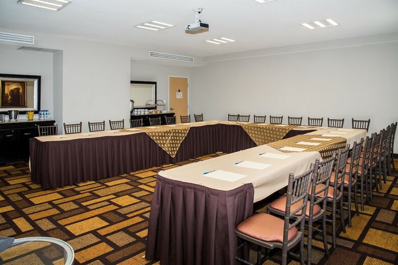 Hotel Best Western Plus Monterrey Airport