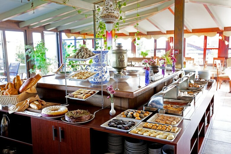 Azade Hotel
