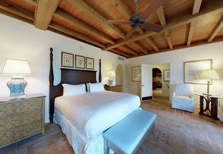 Hotel The Cloister