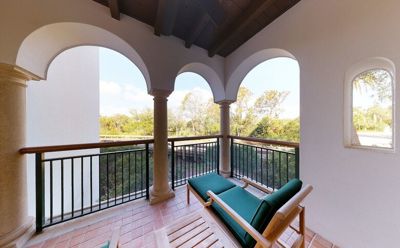 Hotel The Cloister