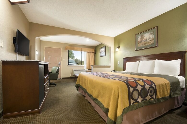 Motel Super 8 By Wyndham Baton Rouge/i-12