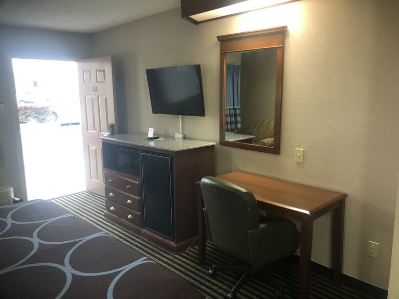 Motel Super 8 By Wyndham Baton Rouge/i-12