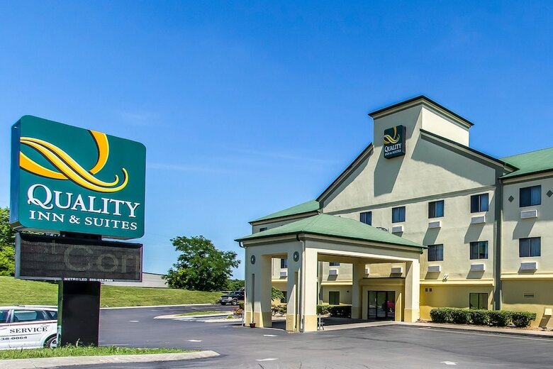 Motel Quality Inn & Suites