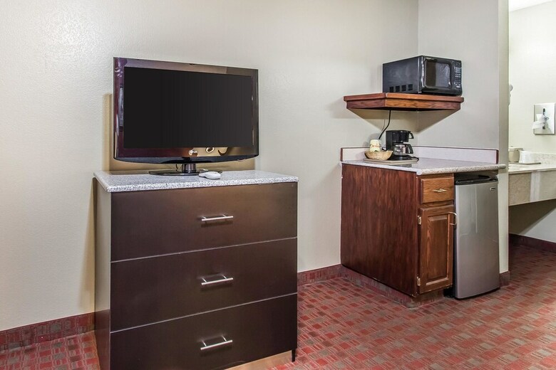 Motel Quality Inn & Suites