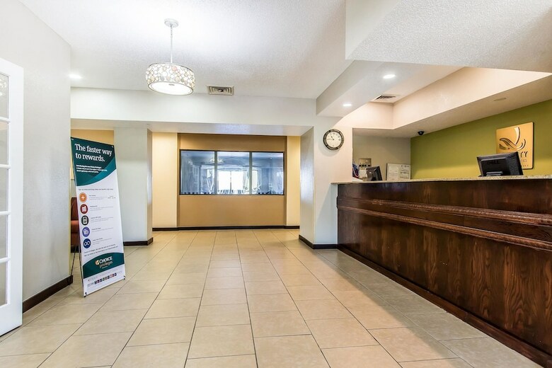 Motel Quality Inn & Suites