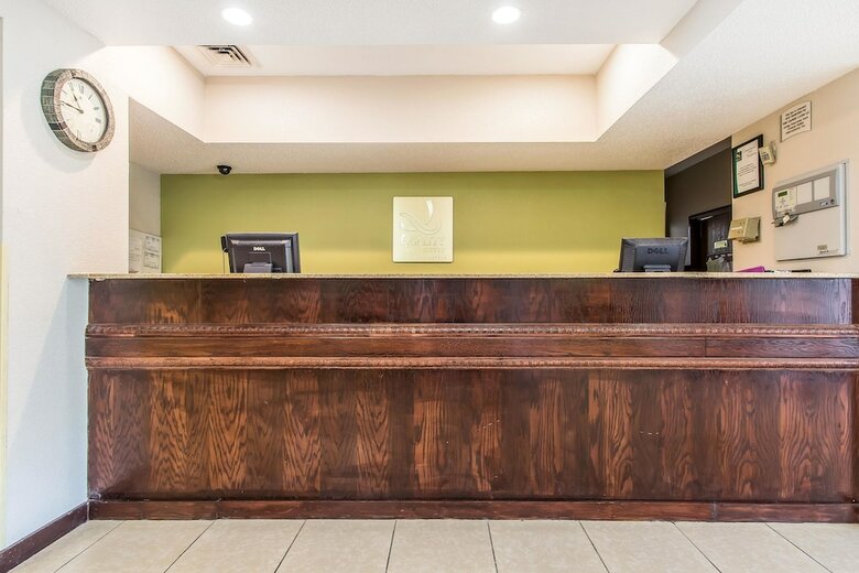 Motel Quality Inn & Suites