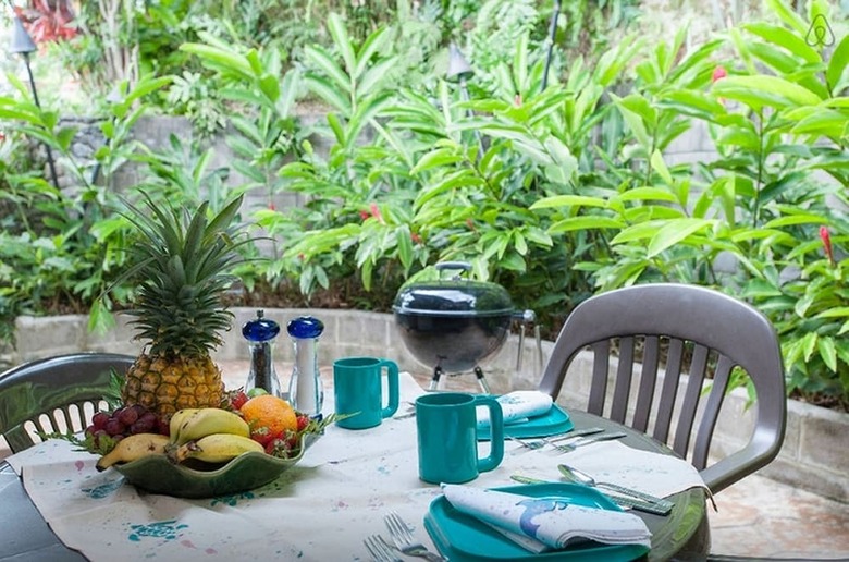 Bed & Breakfast Adventure In Paradise