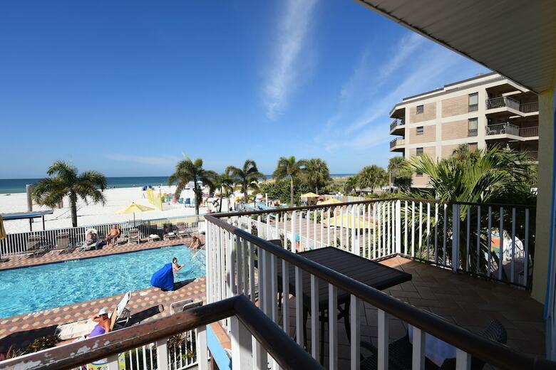 Apartamento Plaza Beach Hotel Beachfront Resort