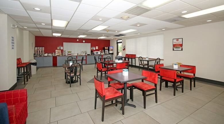 Hotel Econo Lodge Inn & Suites