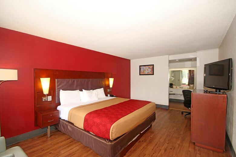 Hotel Econo Lodge Inn & Suites