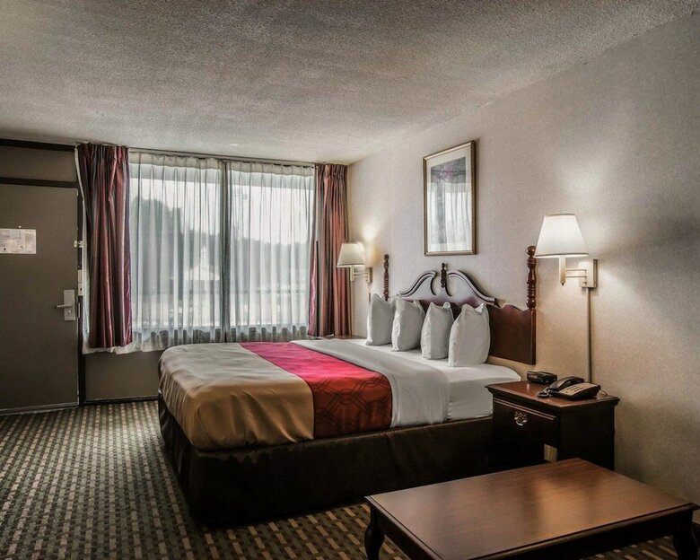 Hotel Econo Lodge Inn & Suites