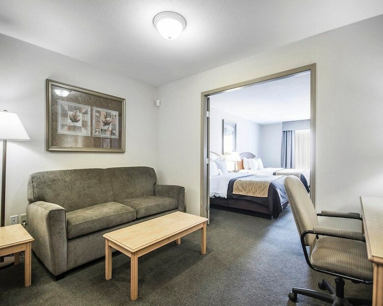 Hotel Comfort Inn & Suites