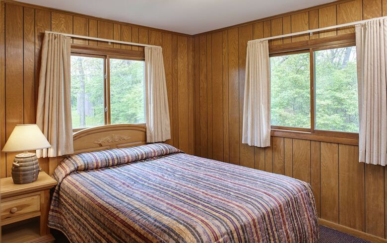 Hotel Deer Creek Lodge & Conference Center