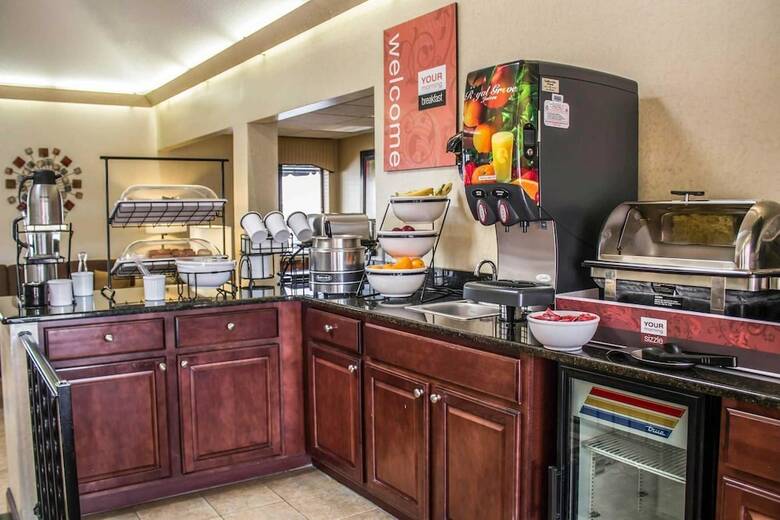 Hotel Comfort Inn East