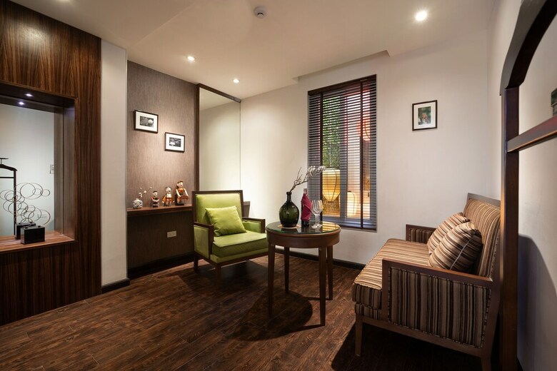 Essence Palace Hotel & Spa