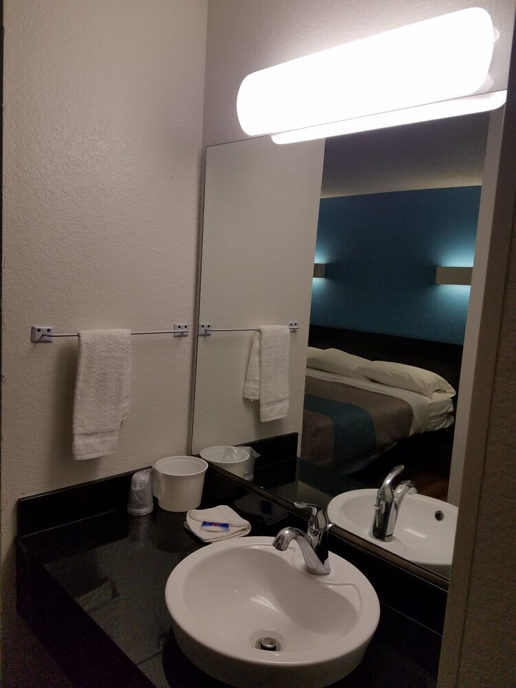 Hotel Motel 6 Indianapolis, In - Southport
