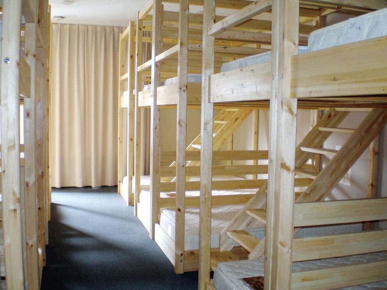 Hostal Hidamarinoyu Flop House - Hostel