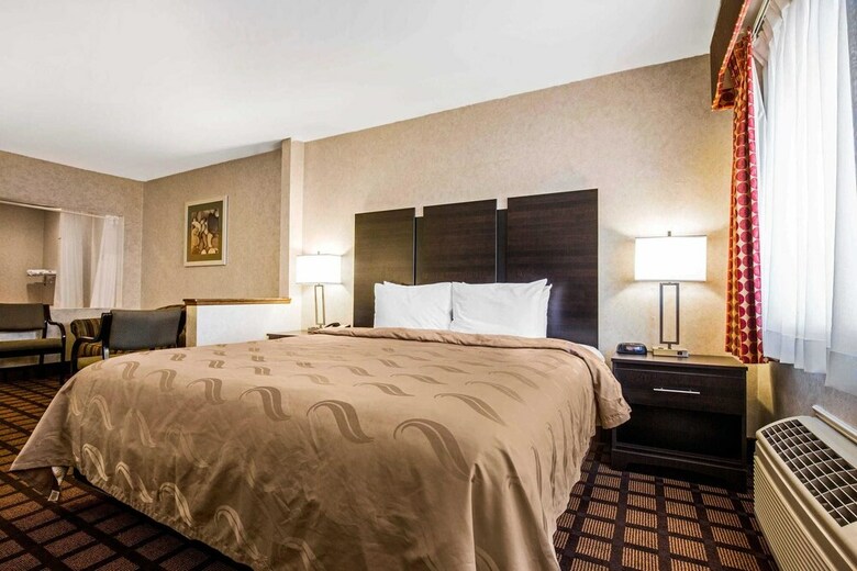 Hotel Quality Inn Monee I-57