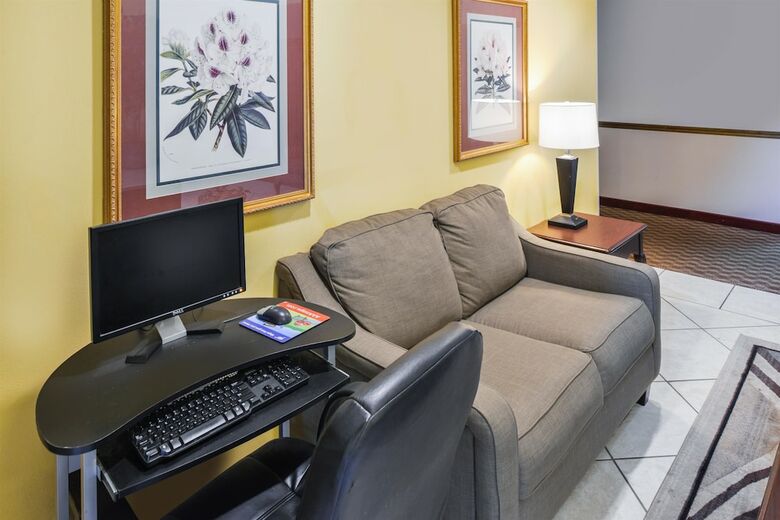 Hotel Americas Best Value Inn Wiggins