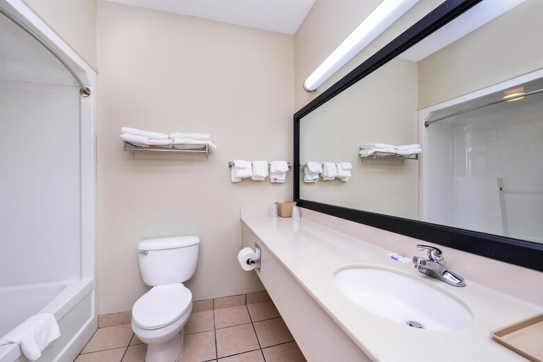 Hotel Americas Best Value Inn Wiggins