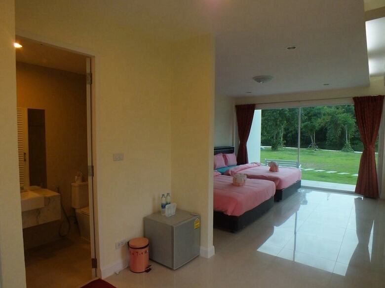 Hotel Worawee Resort & Spa