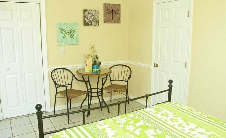 Hotel Haley's Couples Retreat