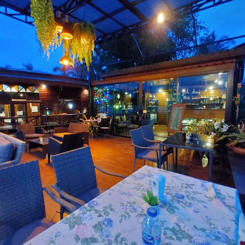 Apartamento Kaengkrachan Boathouse Paradise Resort