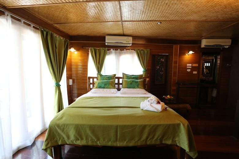 Apartamento Kaengkrachan Boathouse Paradise Resort