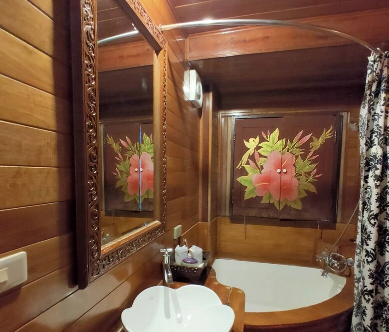 Apartamento Kaengkrachan Boathouse Paradise Resort