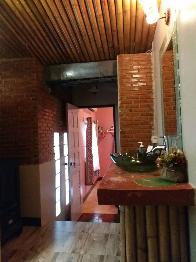 Apartamento Kaengkrachan Boathouse Paradise Resort