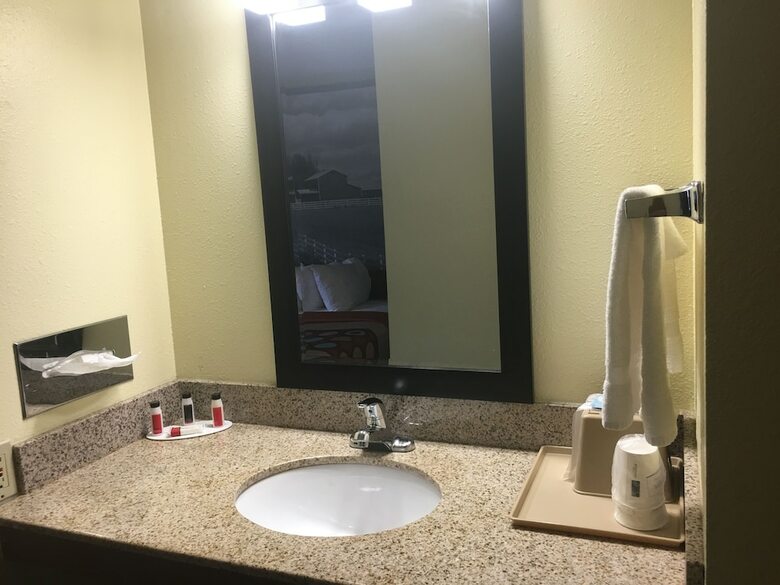 Motel Super 8 By Wyndham Newton