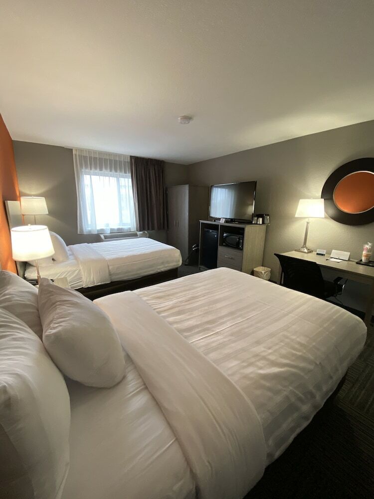 Hotel Quality Inn & Suites