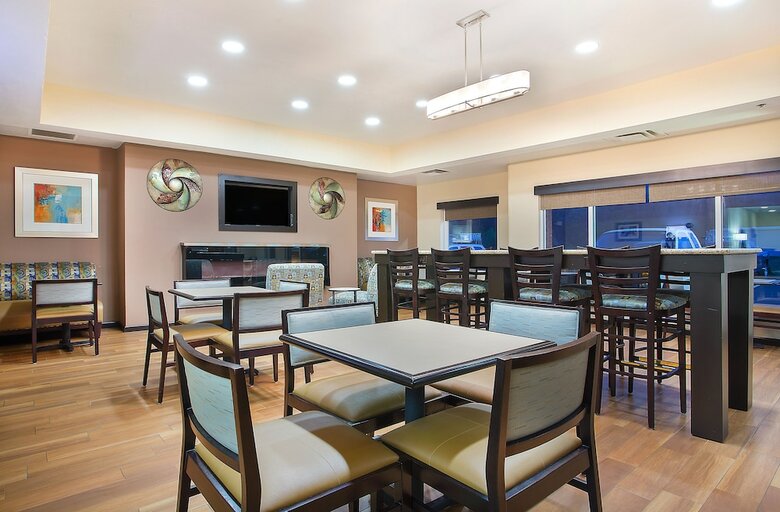 Holiday Inn Express Hotel & Suites Murphy
