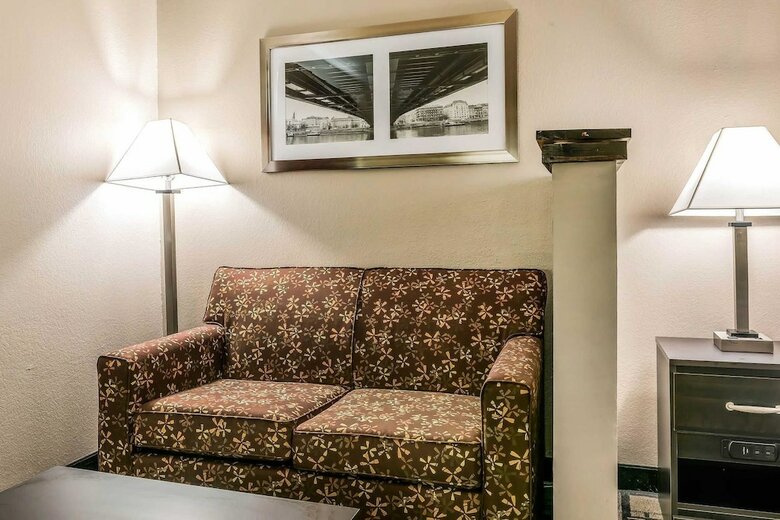 Hotel Quality Inn & Suites Mason Hwy 42