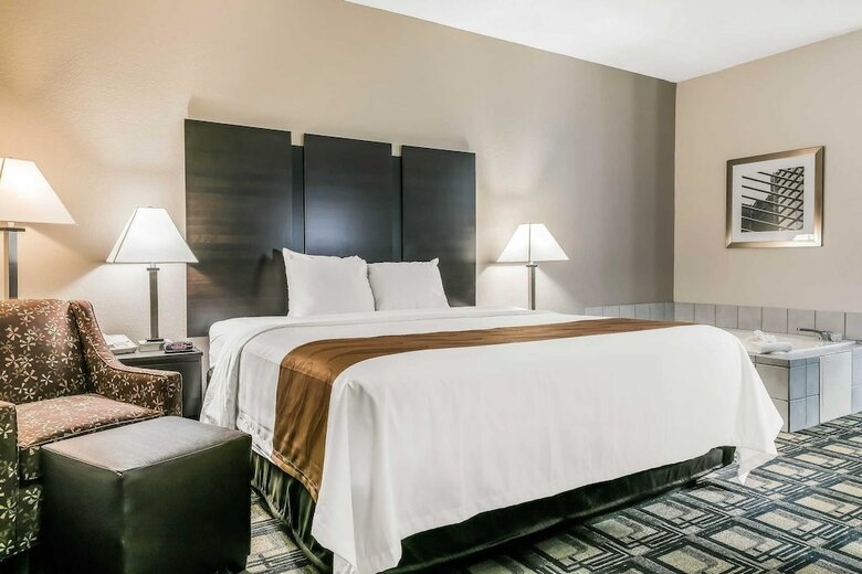 Hotel Quality Inn & Suites Mason Hwy 42