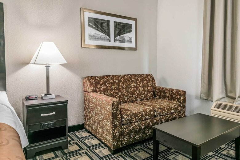 Hotel Quality Inn & Suites Mason Hwy 42