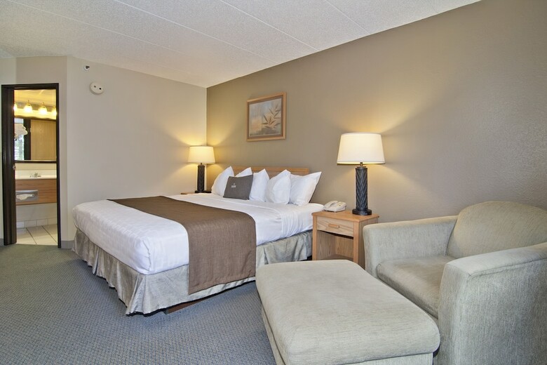 Boarders Inn & Suites By Cobblestone Hotels - Faribault