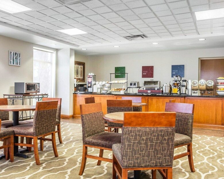 Hotel Comfort Inn & Suites Walterboro I-95