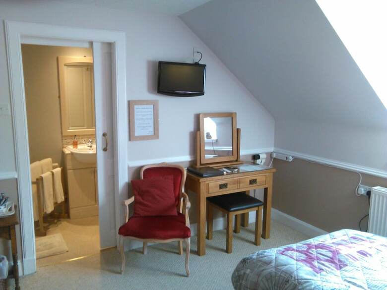 Hotel Meadhon House