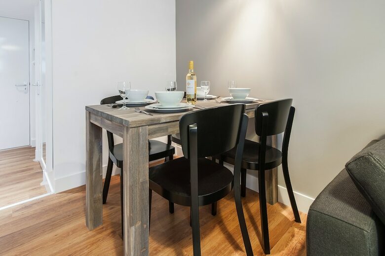 Apartamentos Short Stay Group Harbour Loft Studios