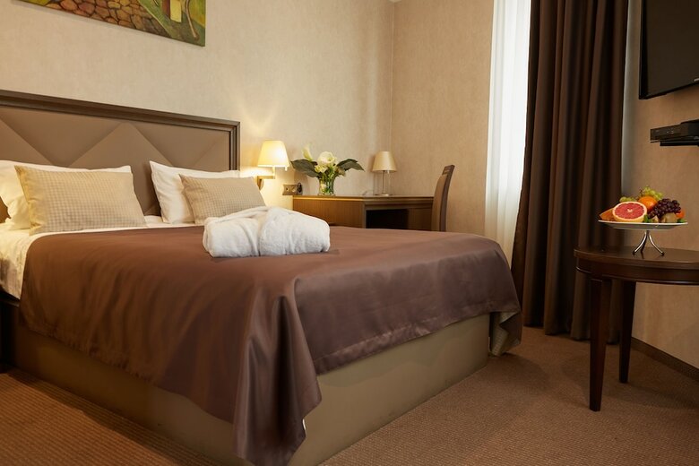Sk Royal Hotel Tula